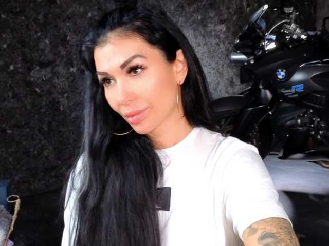 -BABAYAGA- from BongaCams is Freechat