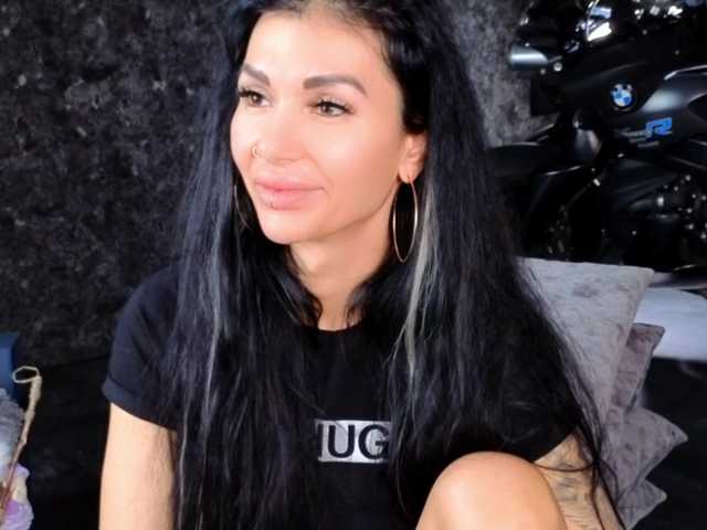 -BABAYAGA- from BongaCams is Freechat