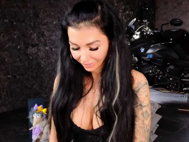 -BABAYAGA- from BongaCams is Freechat