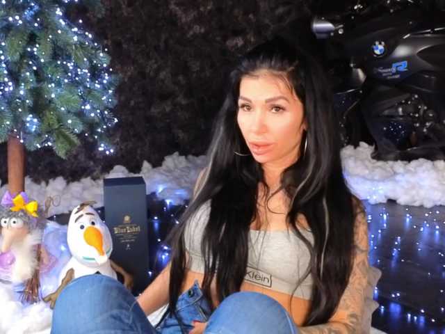 -BABAYAGA-'s BongaCams show and profile