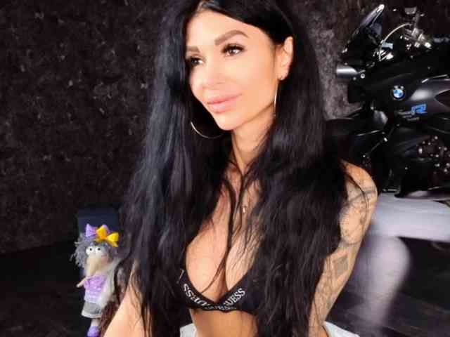-BABAYAGA- Live Webcam on BongaCams