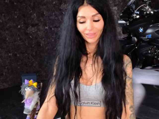 -BABAYAGA- Live Webcam on BongaCams