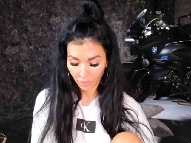 -BABAYAGA- Live Webcam on BongaCams