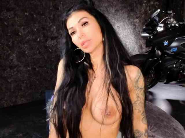 -BABAYAGA- Live Webcam on BongaCams