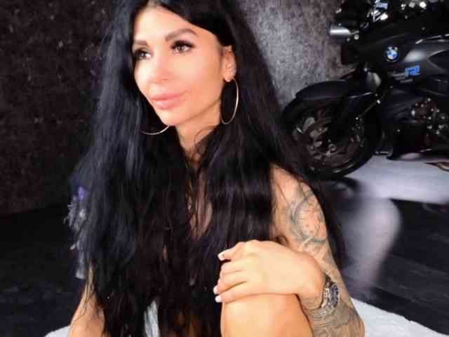 -BABAYAGA- Live Webcam on BongaCams