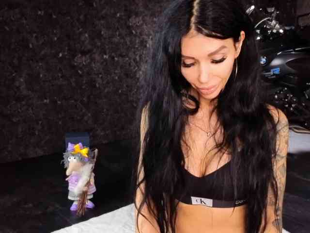 free nude chatroom -BABAYAGA-