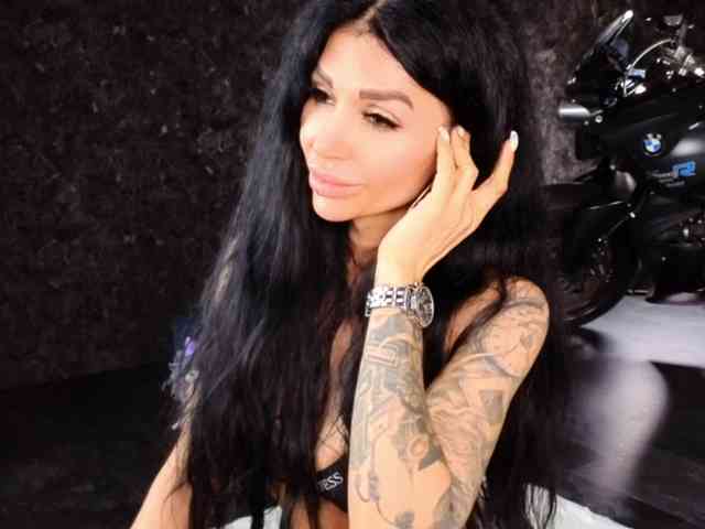 -BABAYAGA- Live Webcam on BongaCams