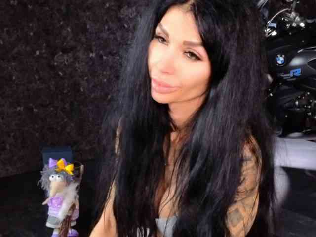 -BABAYAGA- Live Webcam on BongaCams