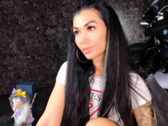 -BABAYAGA- Live Webcam on BongaCams