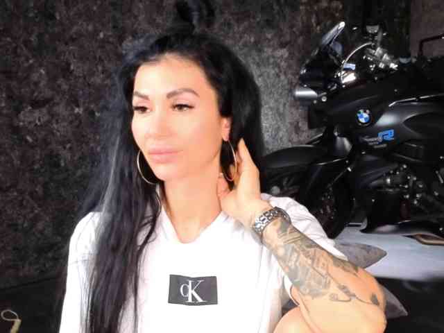 -BABAYAGA- Live Webcam on BongaCams