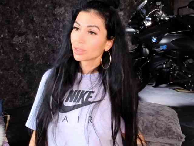 -BABAYAGA- Live Webcam on BongaCams