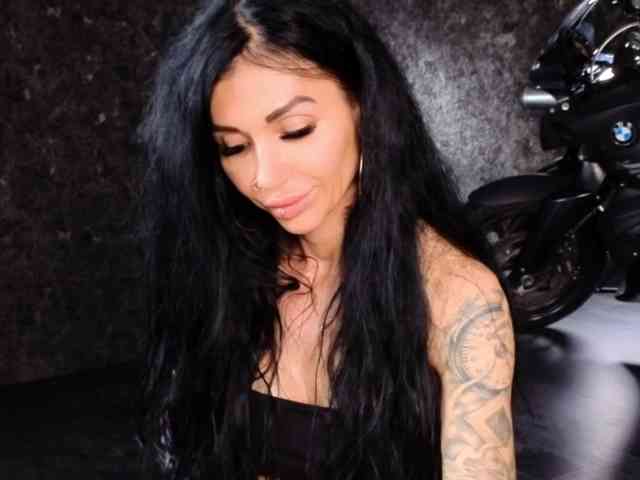 -BABAYAGA- Live Webcam on BongaCams