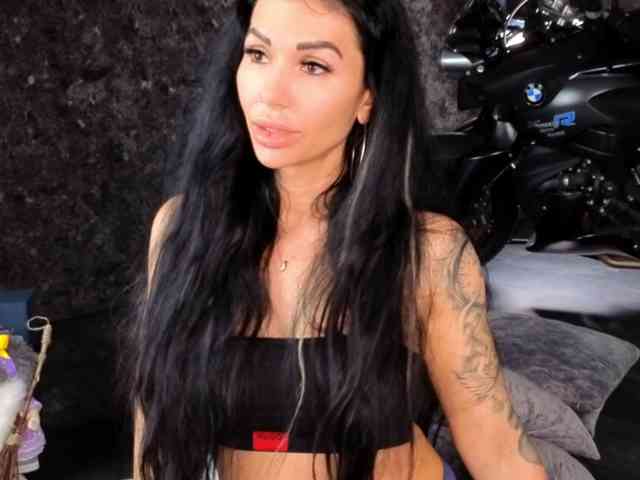 -BABAYAGA- Live Webcam on BongaCams