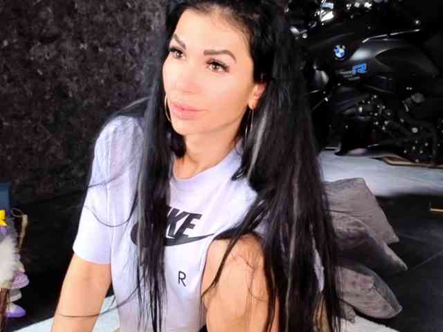 -BABAYAGA- Live Webcam on BongaCams