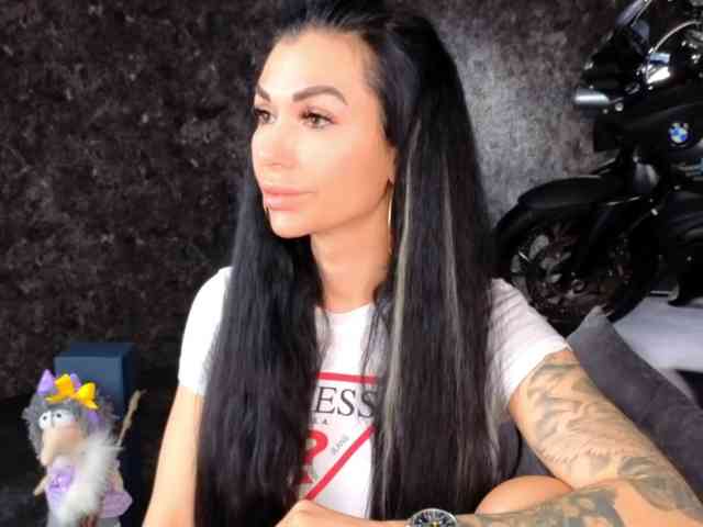 -BABAYAGA- Live Webcam on BongaCams