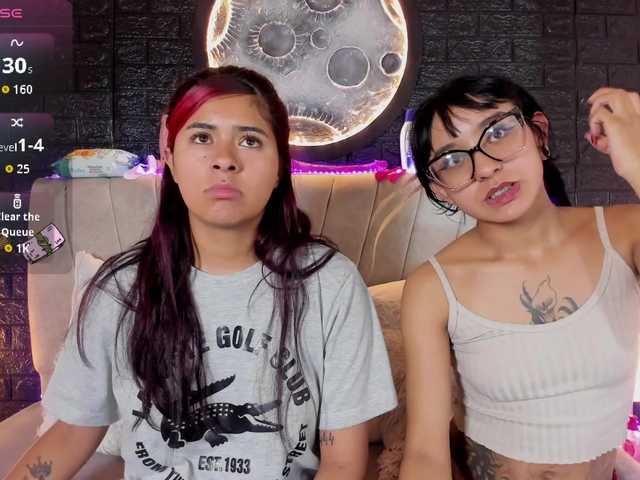 lesbian-hard-69-1 live cam