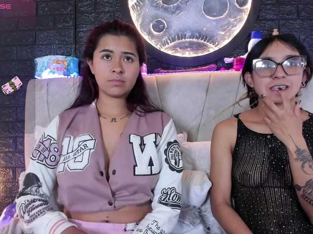 lesbian-hard-69-1's BongaCams show and profile