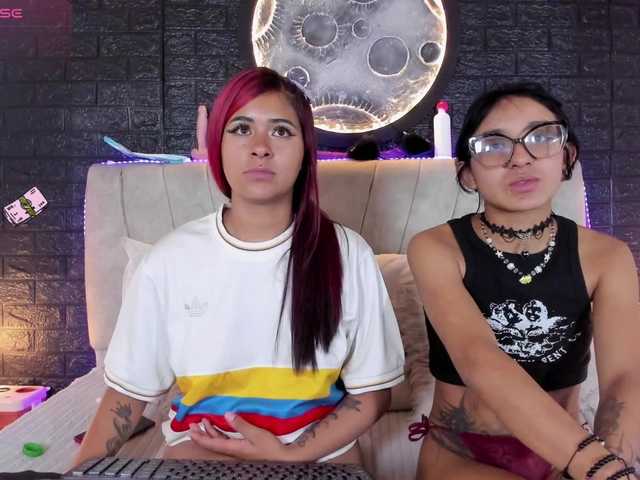 lesbian-hard-69-1's BongaCams show and profile