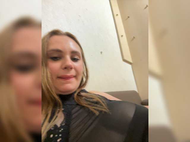 Milaniya96's BongaCams show and profile