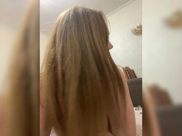 Milaniya96's BongaCams show and profile