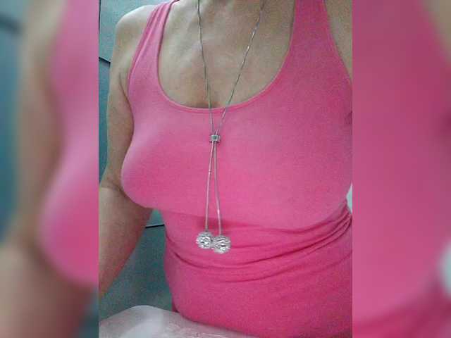 Tata42's BongaCams show and profile