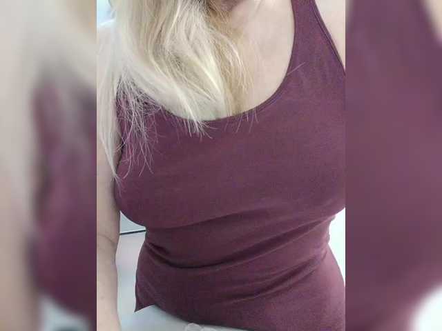 Tata42's BongaCams show and profile