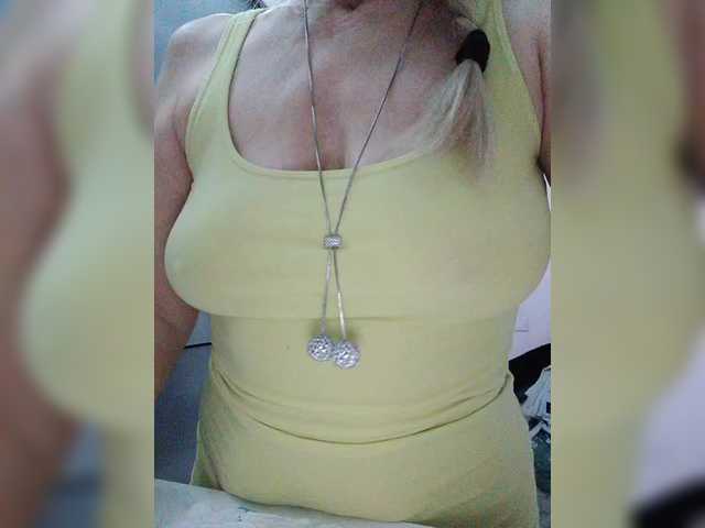 Tata42's BongaCams show and profile