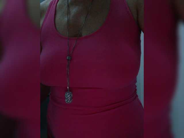 Tata42's BongaCams show and profile