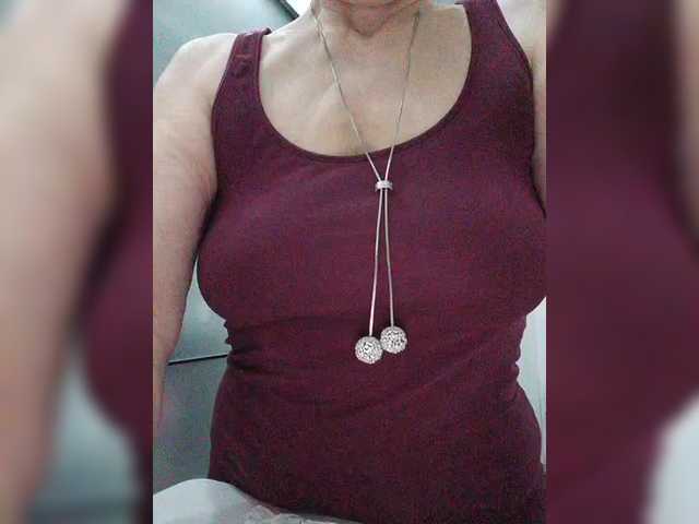 Tata42's BongaCams show and profile