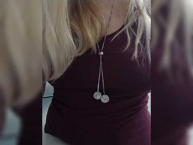 Tata42's BongaCams show and profile