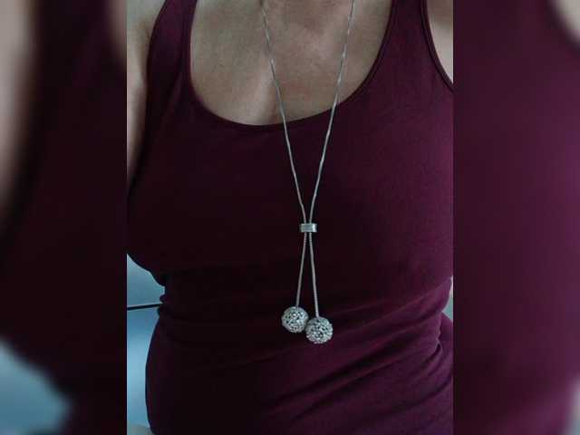 Tata42's BongaCams show and profile