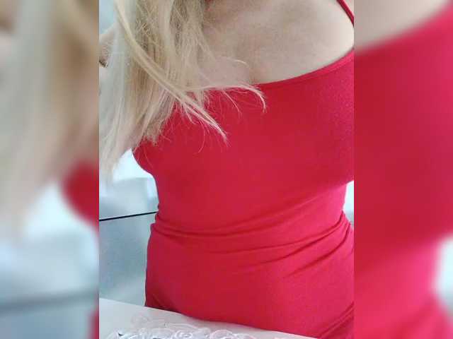 Tata42's BongaCams show and profile