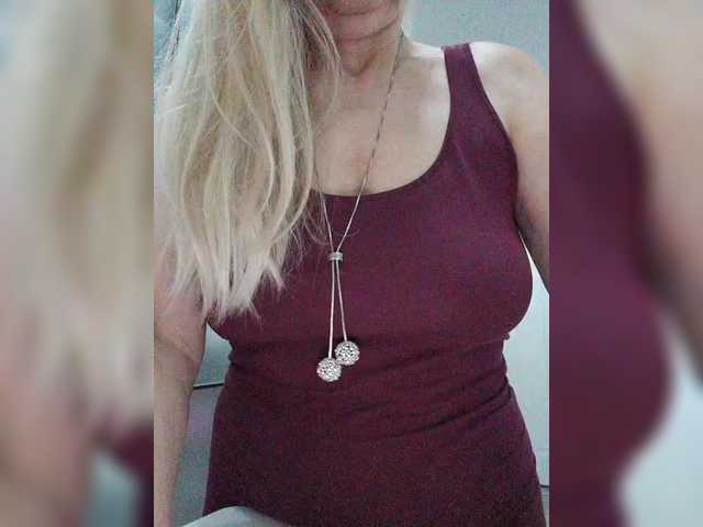 Tata42's BongaCams show and profile