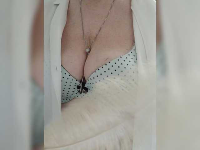 Tata42's BongaCams show and profile