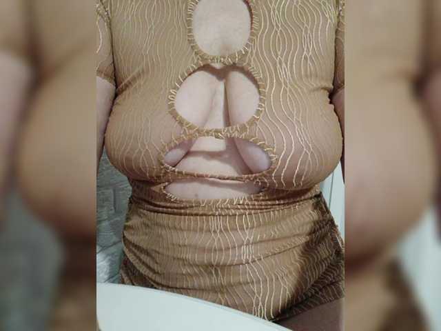 Tata42 from BongaCams