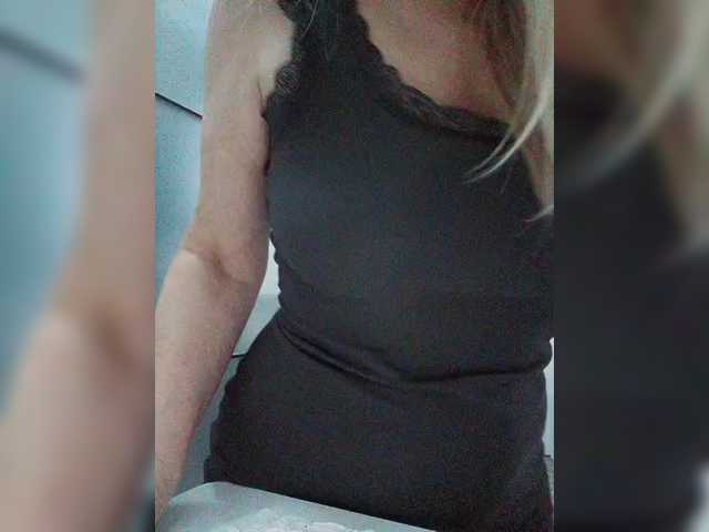 Tata42's BongaCams show and profile