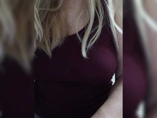 Tata42's BongaCams show and profile