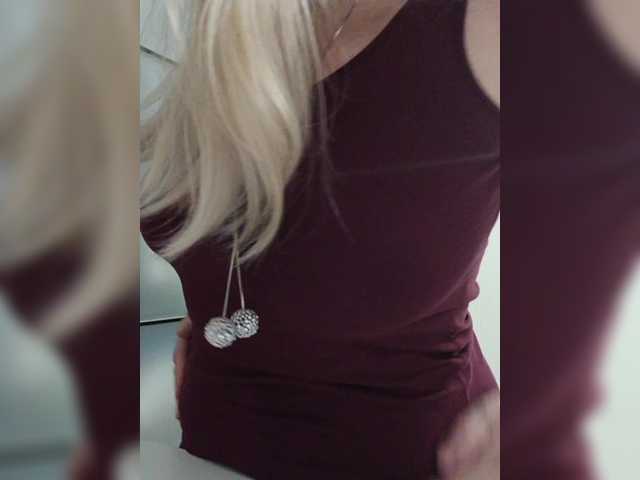 Tata42's BongaCams show and profile