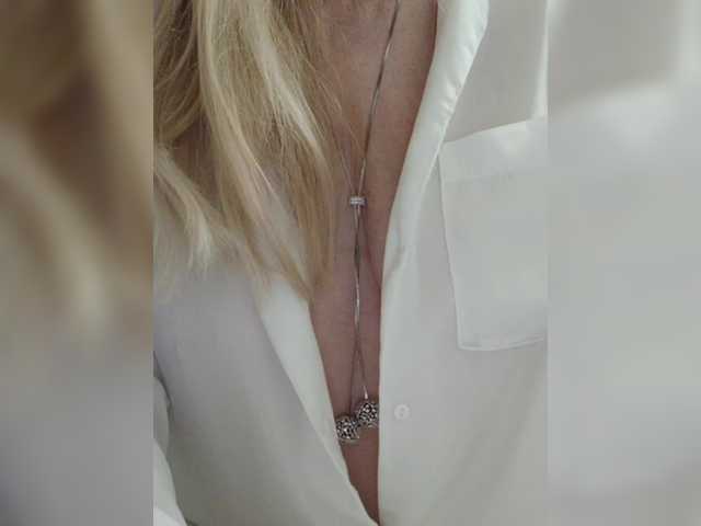 Tata42's BongaCams show and profile