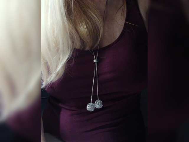 Tata42's BongaCams show and profile