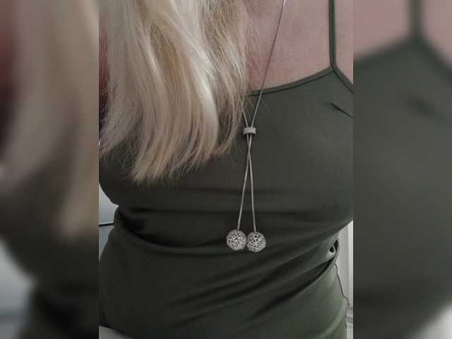 Tata42's BongaCams show and profile