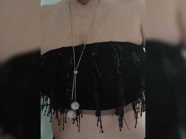 Tata42's BongaCams show and profile