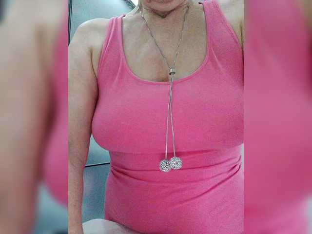 Tata42's BongaCams show and profile