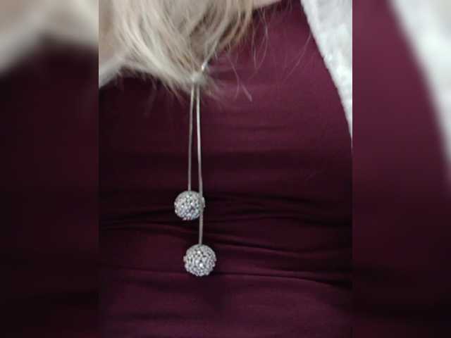 Tata42's BongaCams show and profile