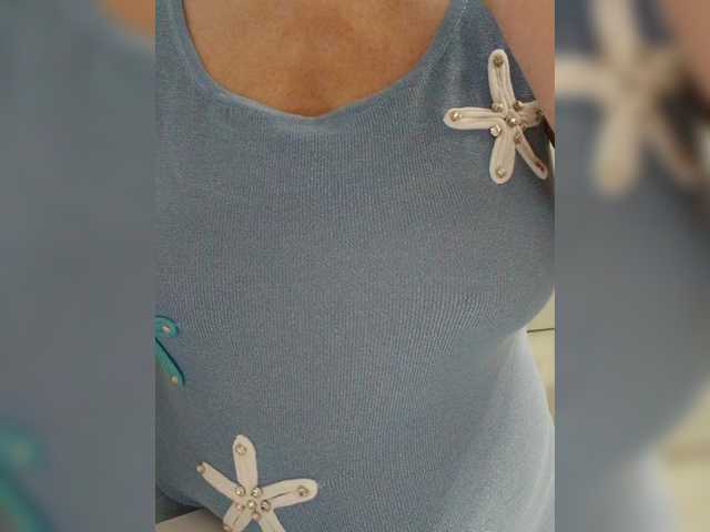 Tata42's BongaCams show and profile