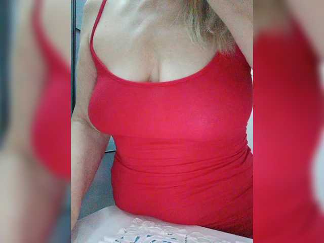 Tata42's BongaCams show and profile