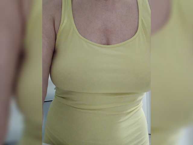 Tata42's BongaCams show and profile