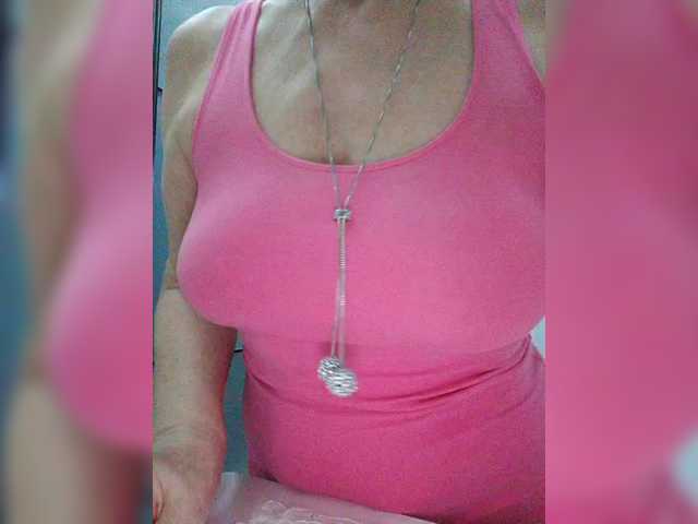 Tata42's BongaCams show and profile