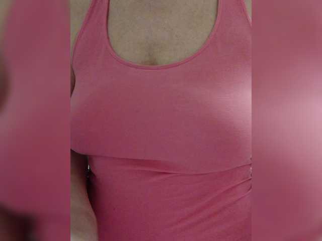 Tata42's BongaCams show and profile