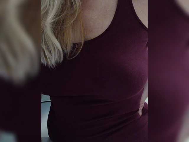 Tata42's BongaCams show and profile